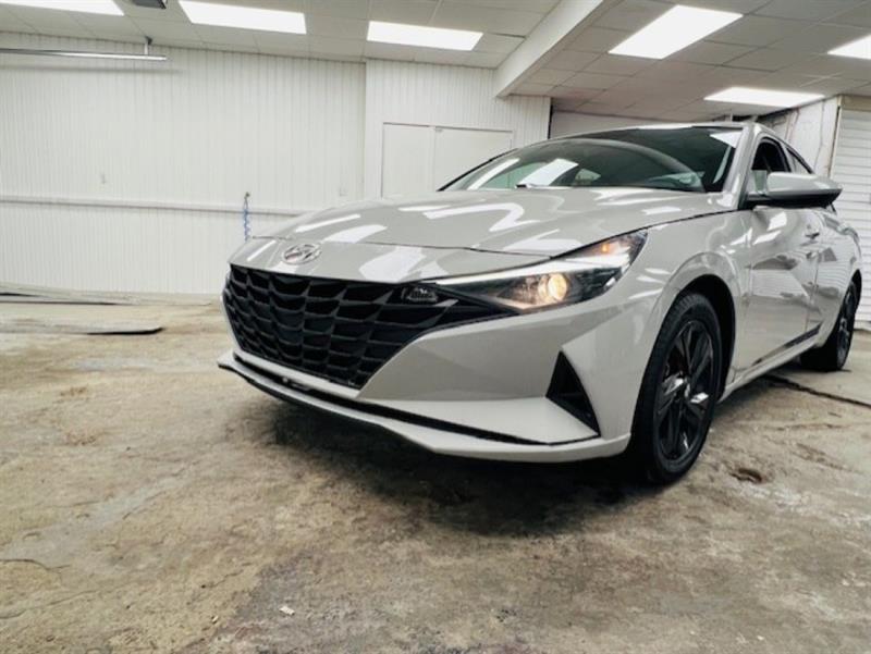 hyundai Elantra 2023