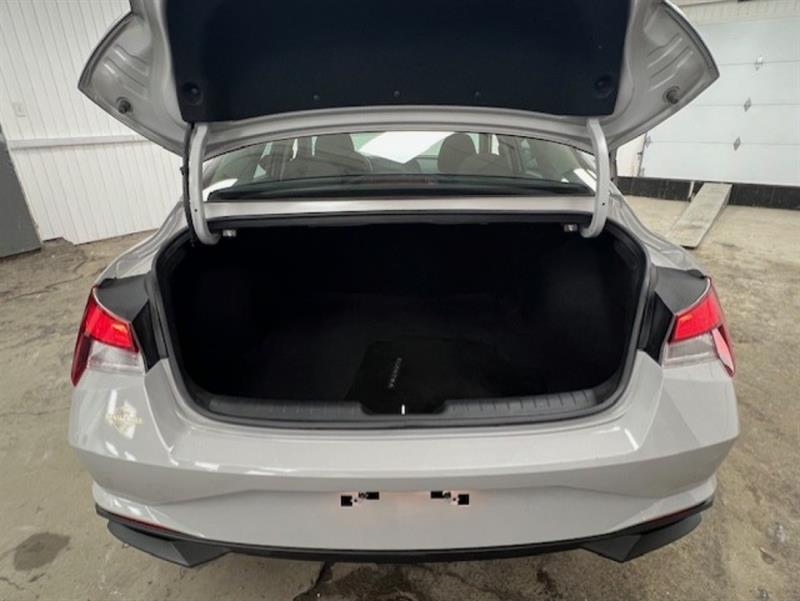 hyundai Elantra 2023 - 30