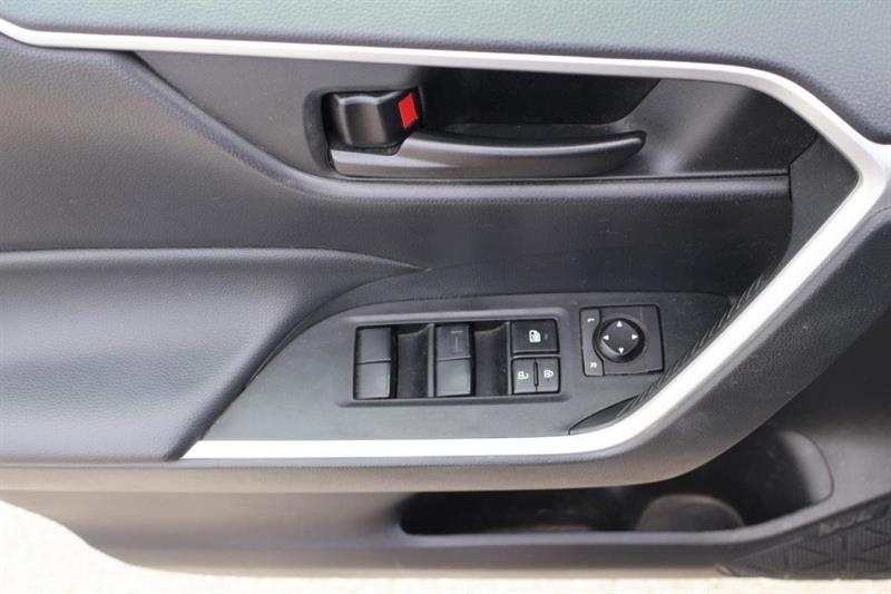 toyota RAV4 2023 - 8