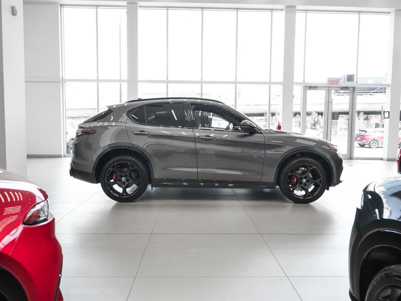 alfa romeo Stelvio 2025 - 3