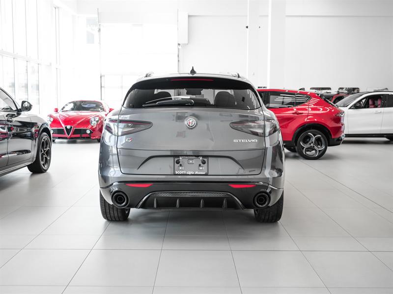 alfa romeo Stelvio 2025 - 4