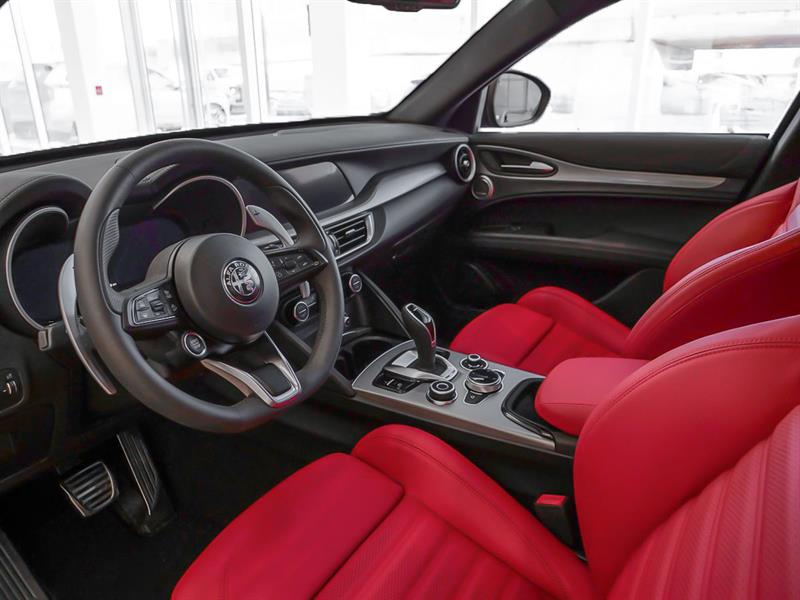 alfa romeo Stelvio 2025 - 13