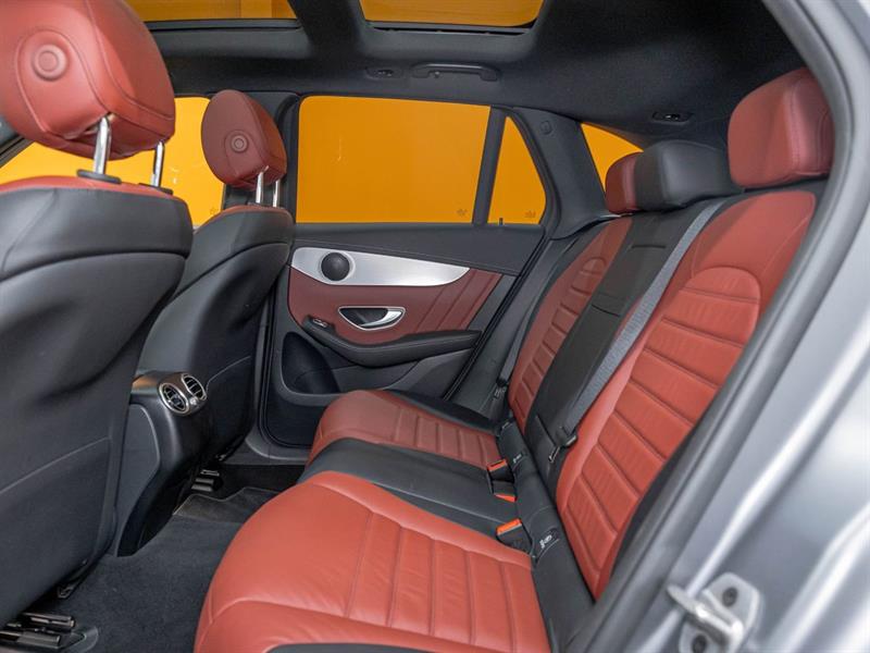 mercedes-benz GLC 2022 - 27