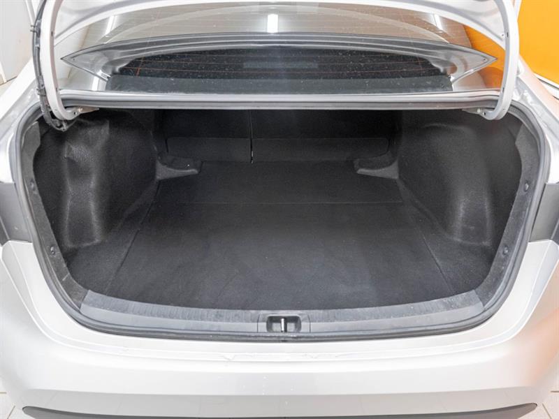 toyota Corolla 2021 - 28