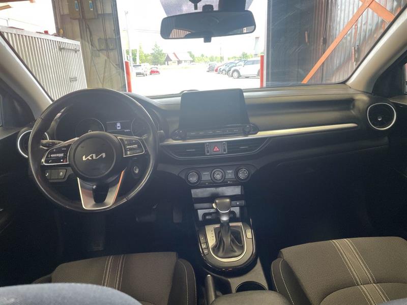 kia Forte 2023 - 10