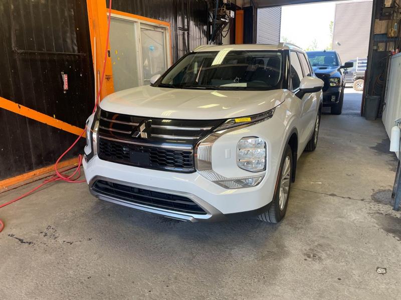mitsubishi Outlander 2025