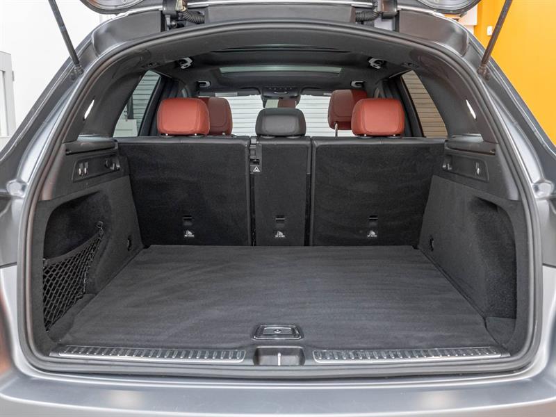 mercedes-benz GLC 2022 - 28