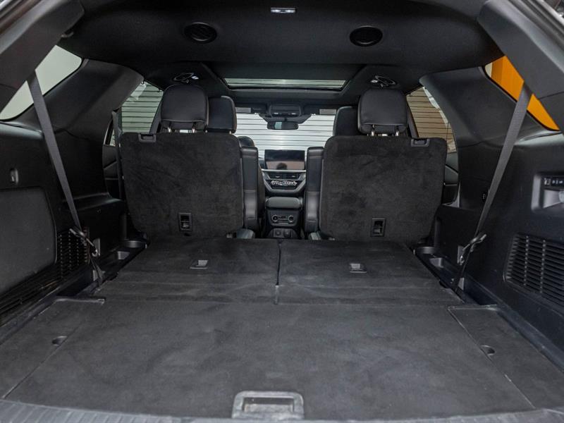 ford Explorer 2025 - 32