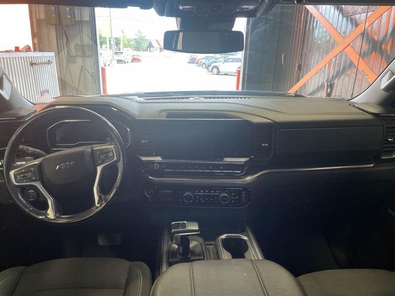 chevrolet Silverado 1500 2023 - 12