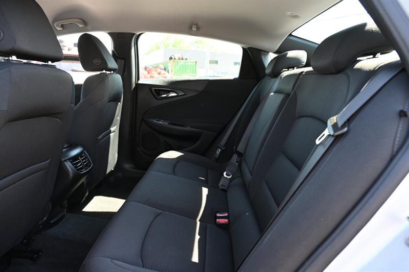 chevrolet Malibu 2020 - 24