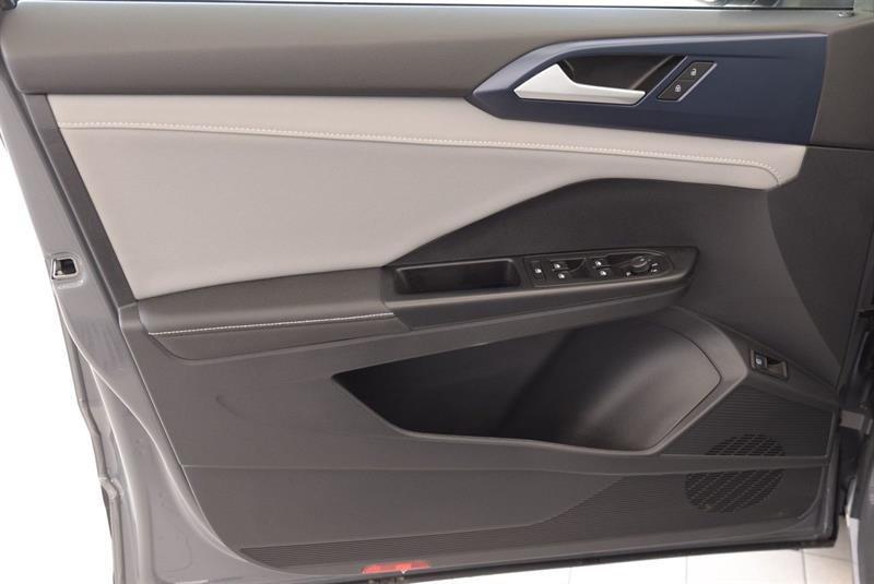 volkswagen Taos 2024 - 16