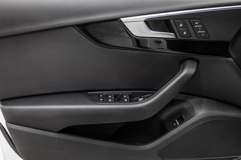 audi A4 Sedan 2023 - 12