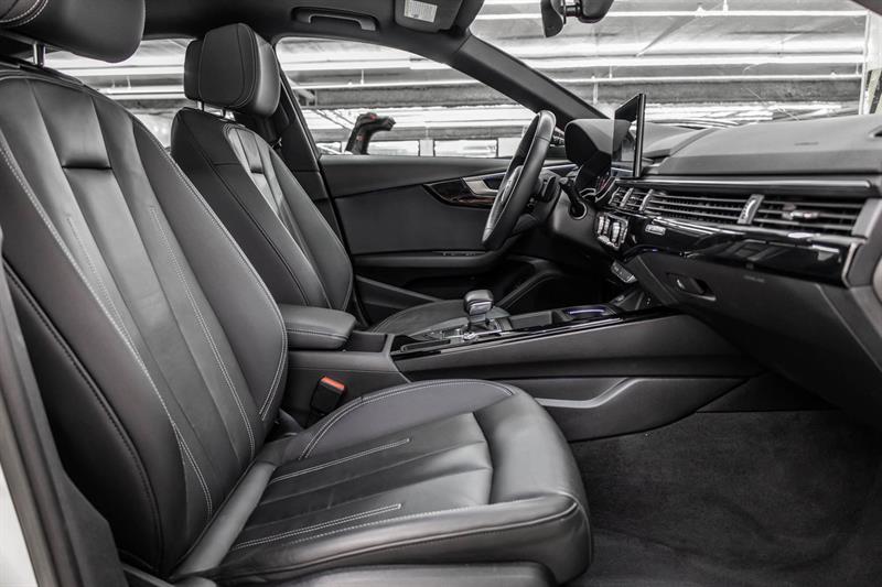 audi A4 Sedan 2023 - 36