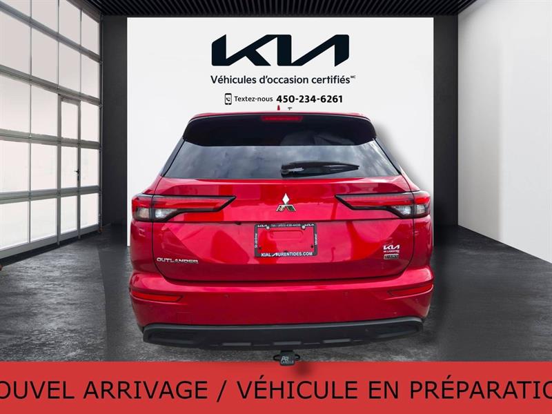 mitsubishi Outlander 2023 - 17