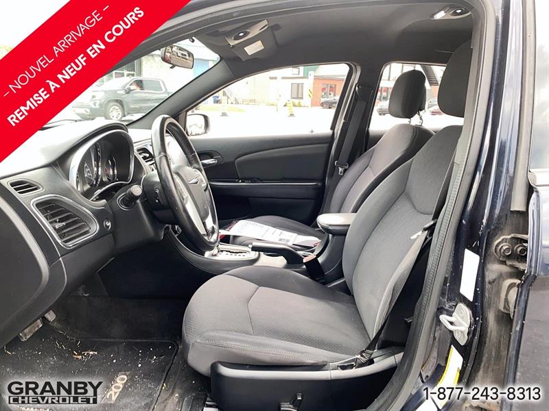 chrysler 200 2012 - 11