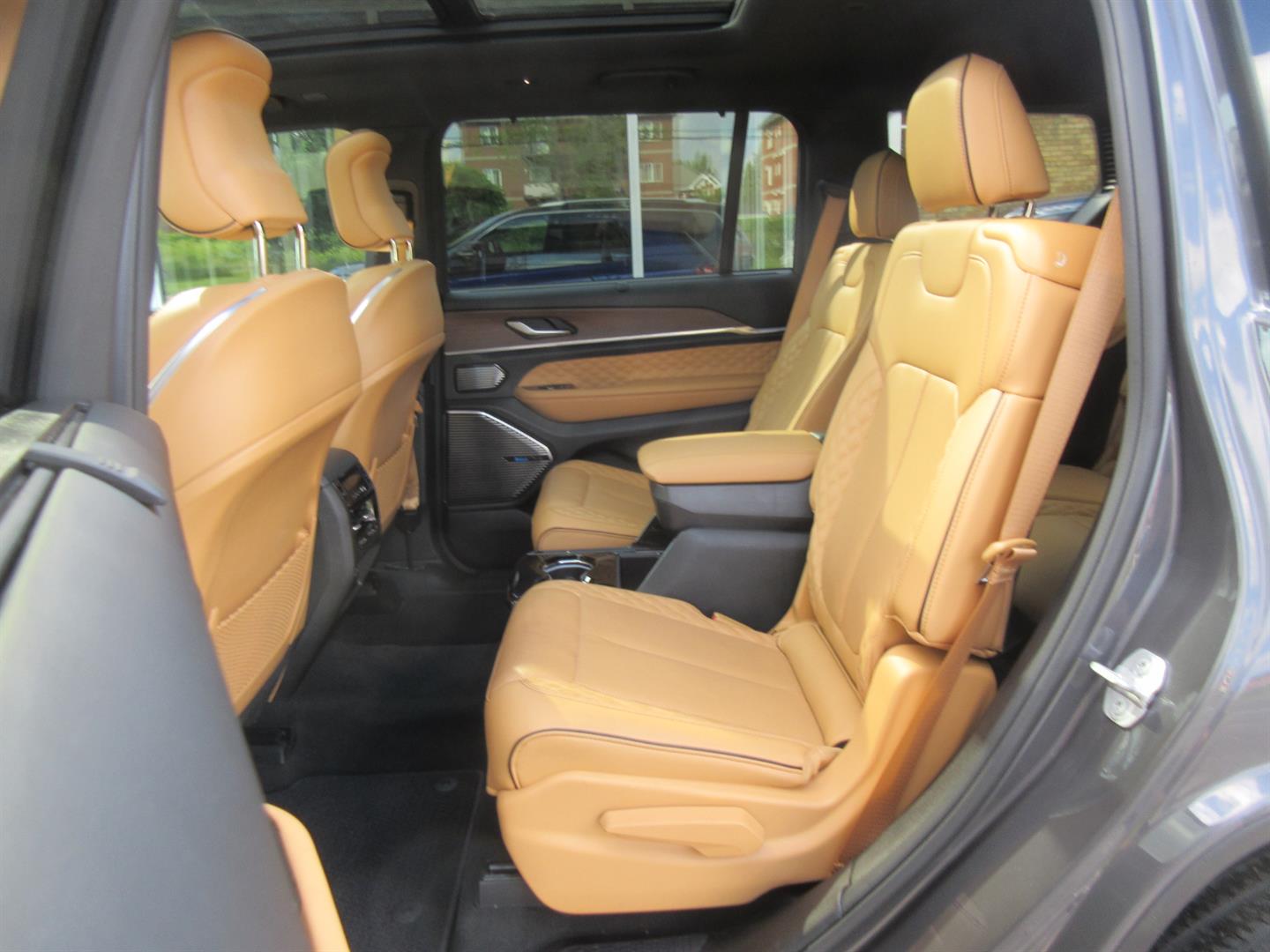 jeep Grand Cherokee L 2022 - 23
