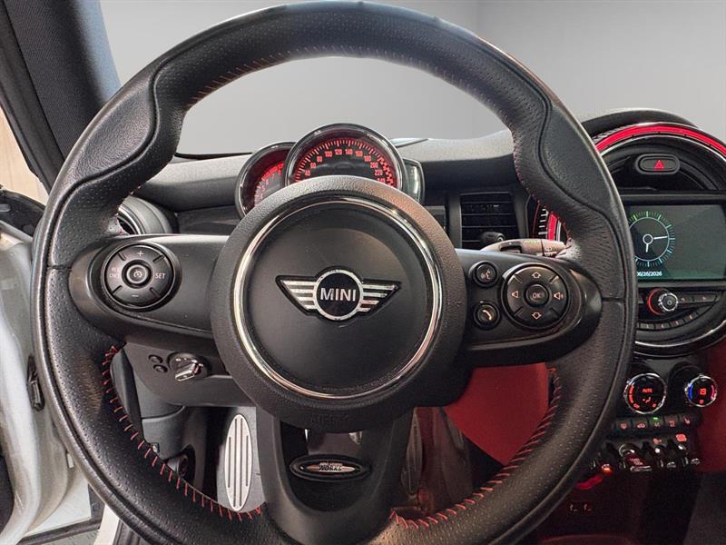 mini Hatchback 2019 - 9