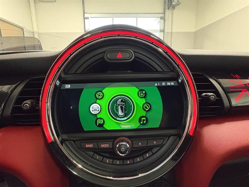 mini Hatchback 2019 - 11