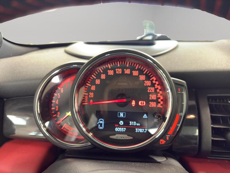 mini Hatchback 2019 - 16