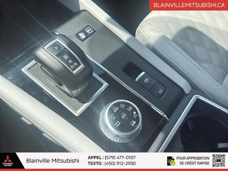 mitsubishi Outlander PHEV 2023 - 17
