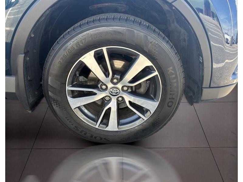 toyota RAV4 2018 - 9