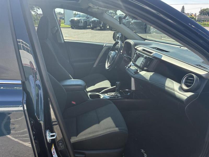 toyota RAV4 2018 - 10