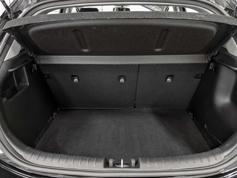 kia Rio 5-door 2023 - 9