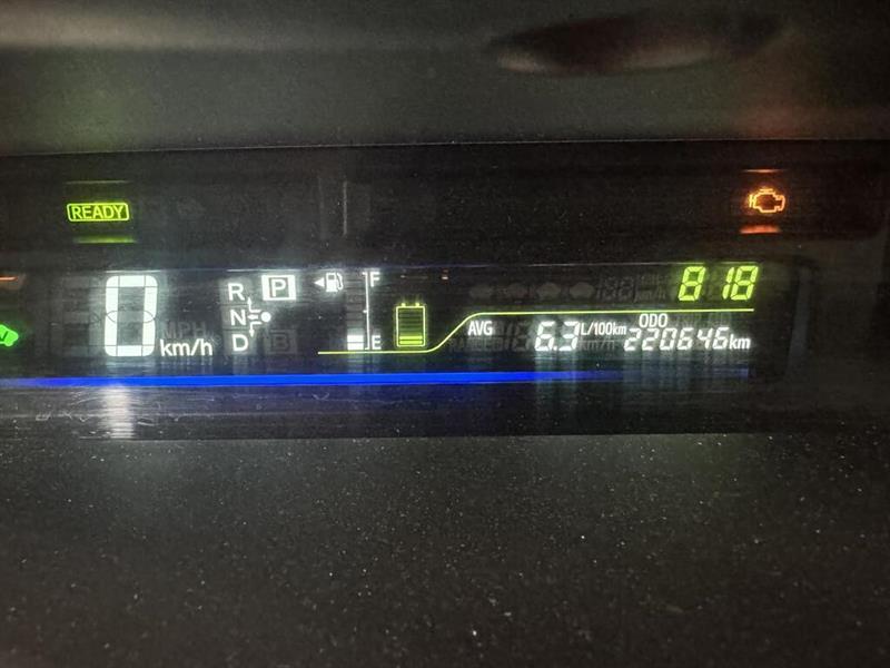 toyota Prius v 2014 - 4