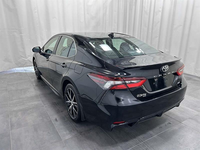 toyota Camry 2022 - 5