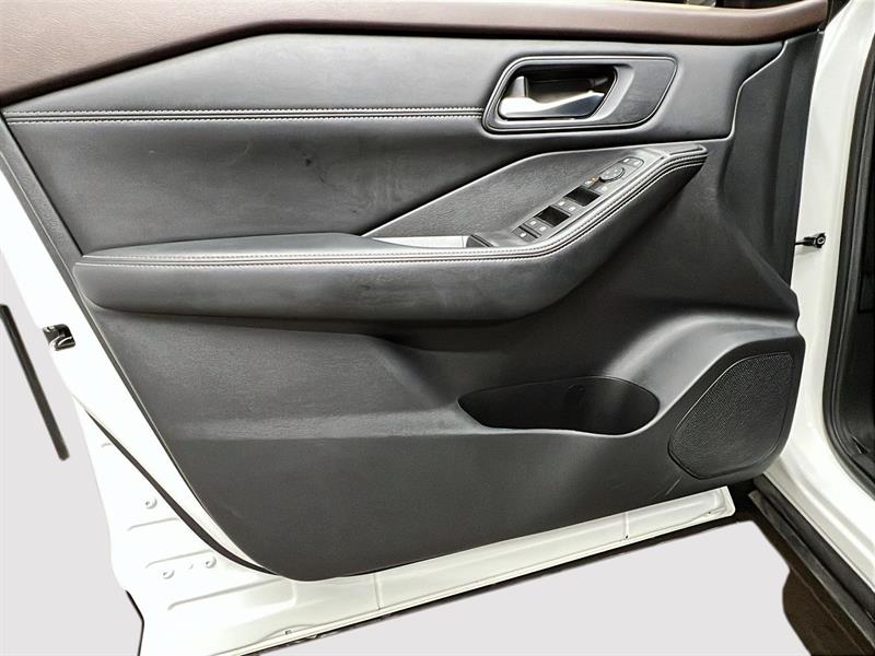nissan Rogue 2023 - 25