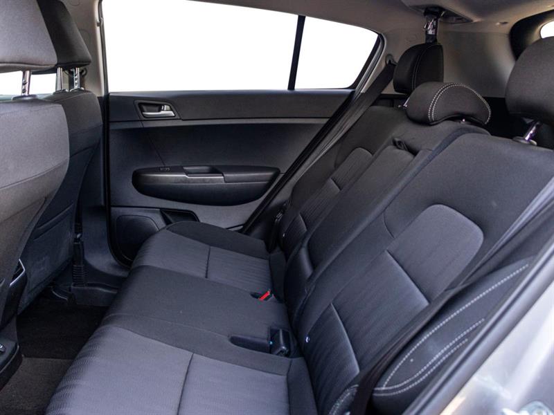 kia Sportage 2021 - 32