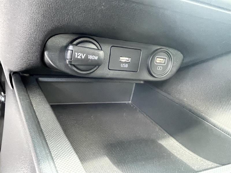 hyundai Elantra 2022 - 16