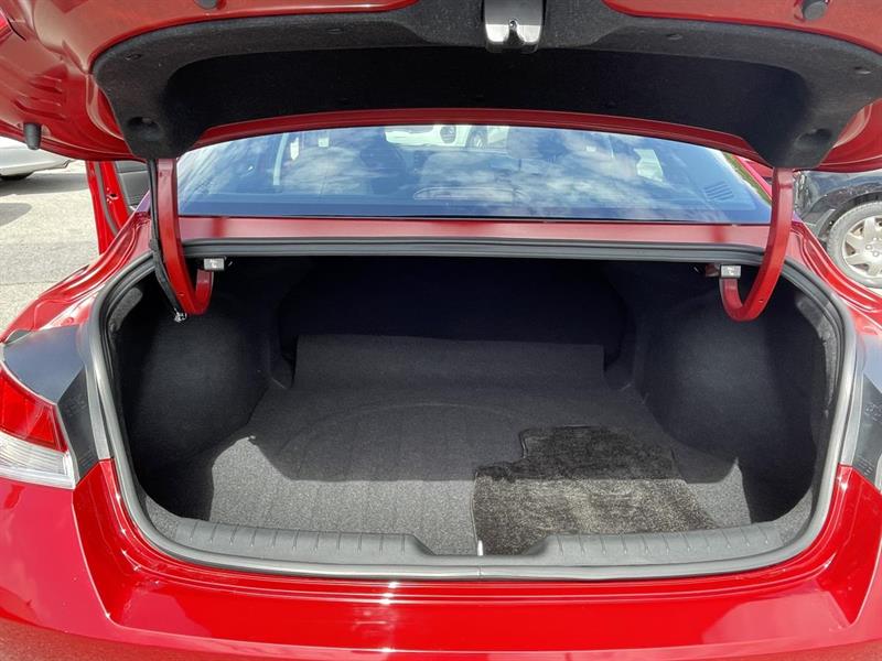 hyundai Elantra 2022 - 26