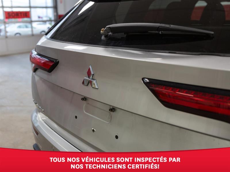 mitsubishi Outlander 2022 - 14