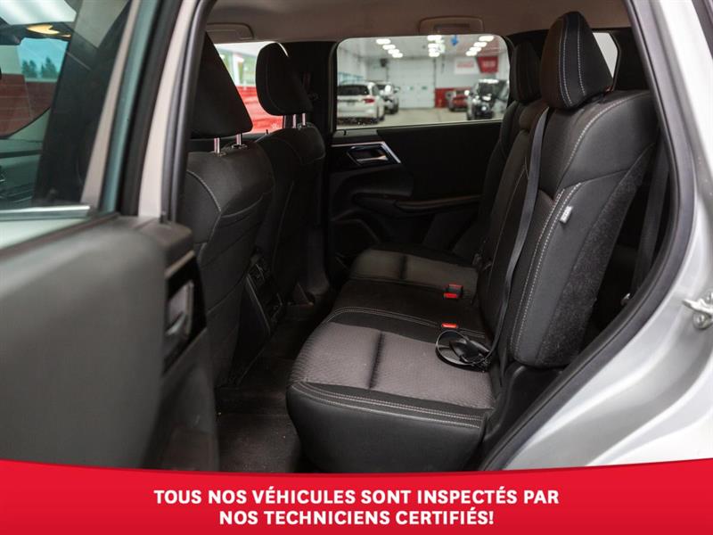 mitsubishi Outlander 2022 - 17
