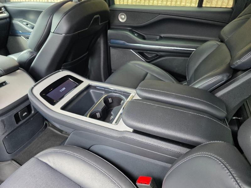 lincoln Navigator L 2025 - 23