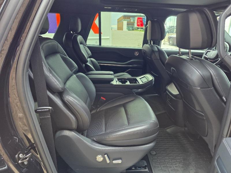 lincoln Navigator L 2025 - 30
