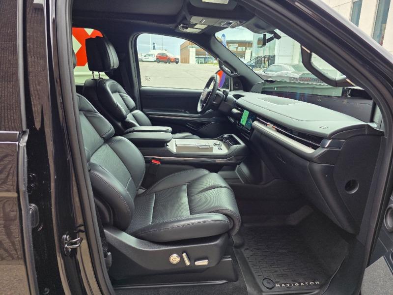 lincoln Navigator L 2025 - 32