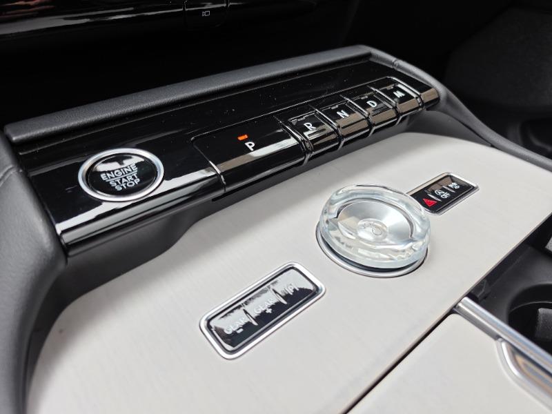 lincoln Navigator L 2025 - 42