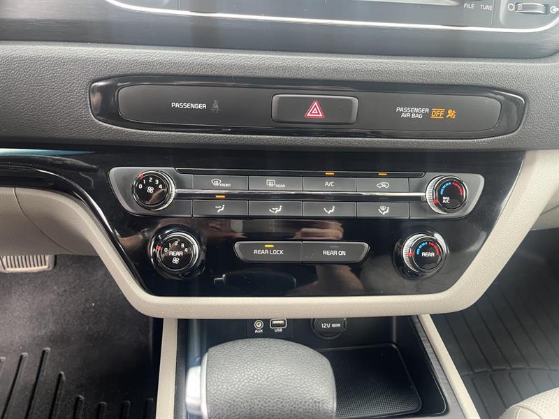 kia Sedona 2019 - 17