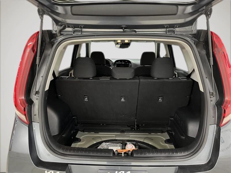 kia Soul EV 2021 - 24