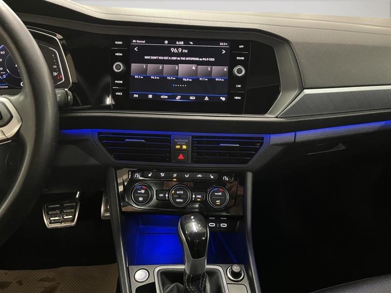 volkswagen Jetta 2023 - 12