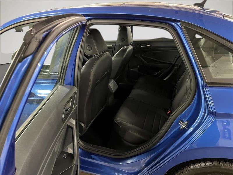 volkswagen Jetta 2023 - 16