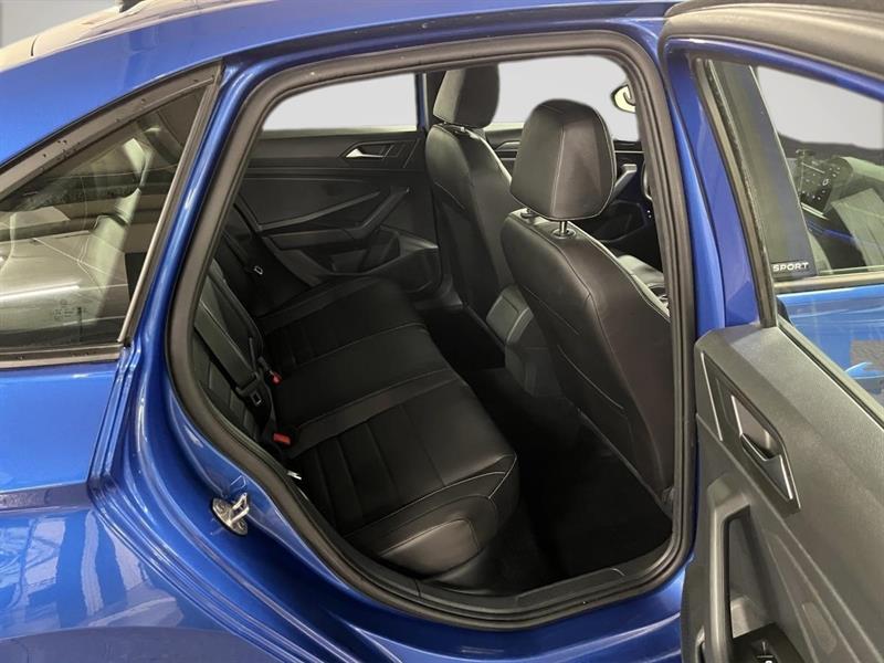 volkswagen Jetta 2023 - 18