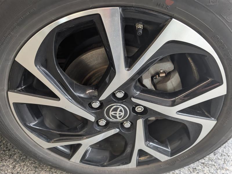 toyota C-HR 2022 - 23