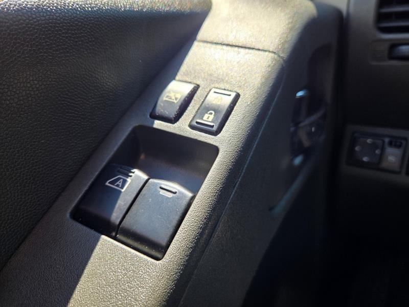 nissan Frontier 2013 - 21
