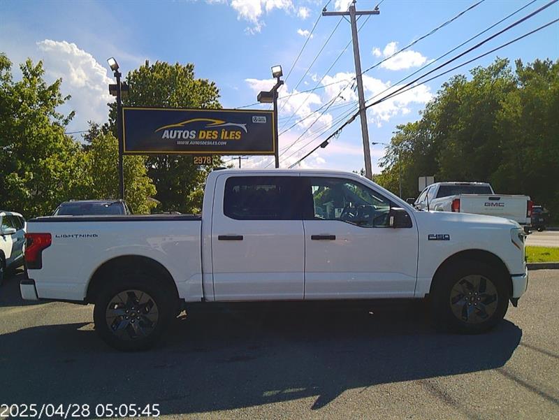 ford F-150 Lightning 2024 - 11