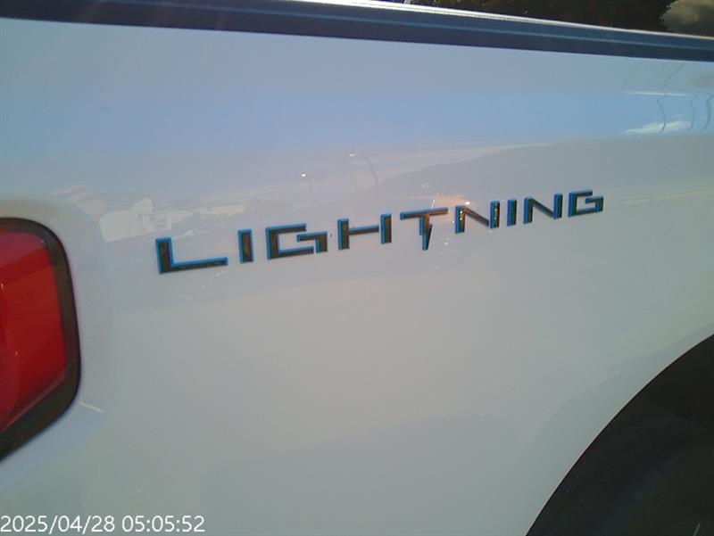 ford F-150 Lightning 2024 - 12