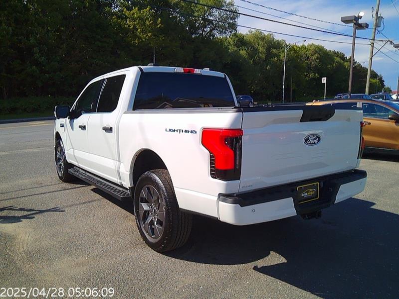 ford F-150 Lightning 2024 - 15