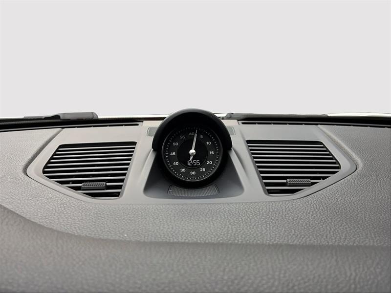 porsche 911 2022 - 19
